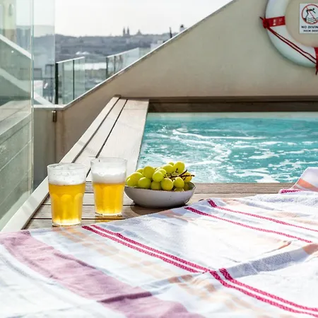 2br Luxury Penthouse And Apartment, Each With A Terrace, Private Pool And Valletta Views