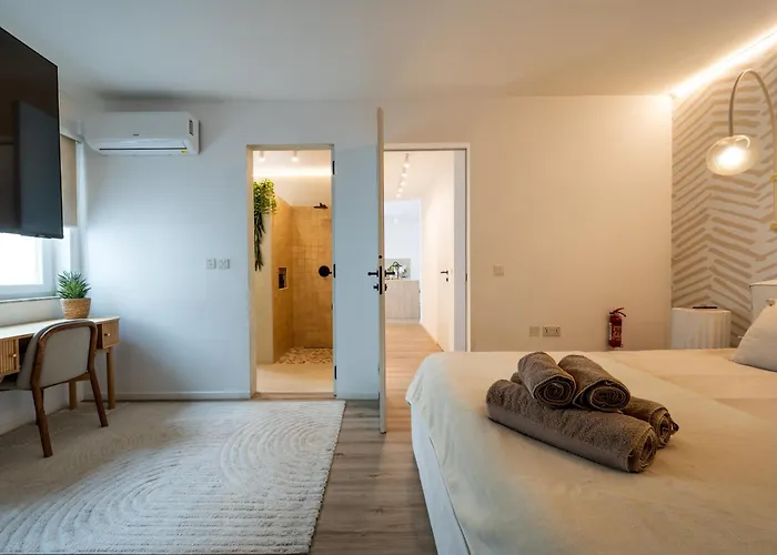 2br Luxury Penthouse And Apartment, Each With A Terrace, Private Pool And Valletta Views * Sliema