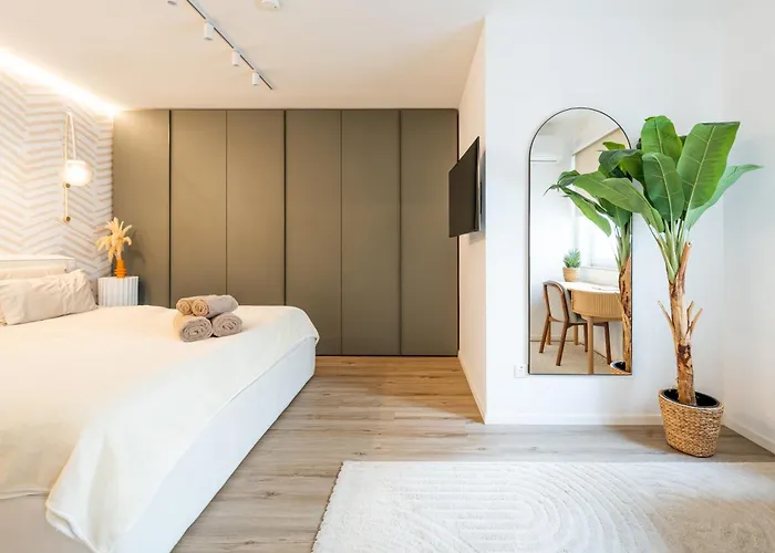 Apartamento 2br Luxury Penthouse And Apartment, Each With A Terrace, Private Pool And Valletta Views Sliema