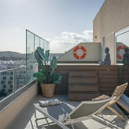 2br Luxury Penthouse And Apartment, Each With A Terrace, Private Pool And Valletta Views Апартаменты Слима