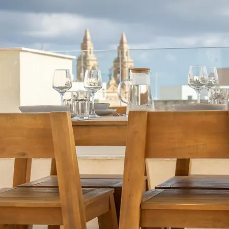 2br Luxury Penthouse And Apartment, Each With A Terrace, Private Pool And Valletta Views Апартаменты