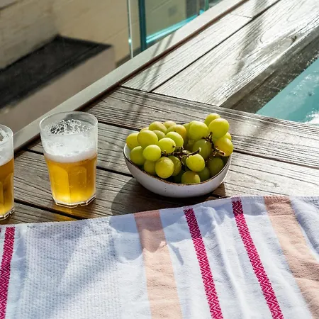 2br Luxury Penthouse And Apartment, Each With A Terrace, Private Pool And Valletta Views Sliema