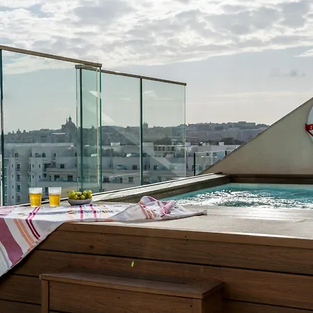 公寓 2br Luxury Penthouse And Apartment, Each With A Terrace, Private Pool And Valletta Views 斯利马