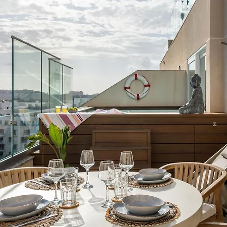 Rop Penthouse & Rof By Homega, Terrace, Private Pool & Valletta Views アパート