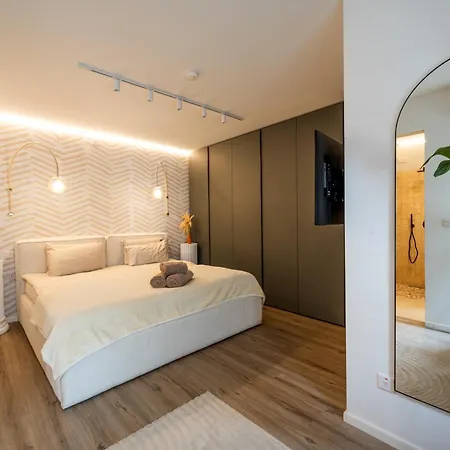 Apartmán 2br Luxury Penthouse And Apartment, Each With A Terrace, Private Pool And Valletta Views