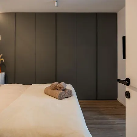 Rop Penthouse & Rof By Homega, Terrace, Private Pool & Valletta Views アパート