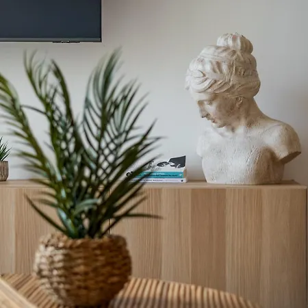 2br Luxury Penthouse And Apartment, Each With A Terrace, Private Pool And Valletta Views Sliema