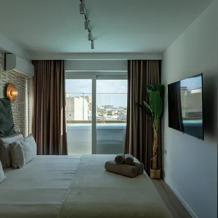 2br Luxury Penthouse And Apartment, Each With A Terrace, Private Pool And Valletta Views * Sliema