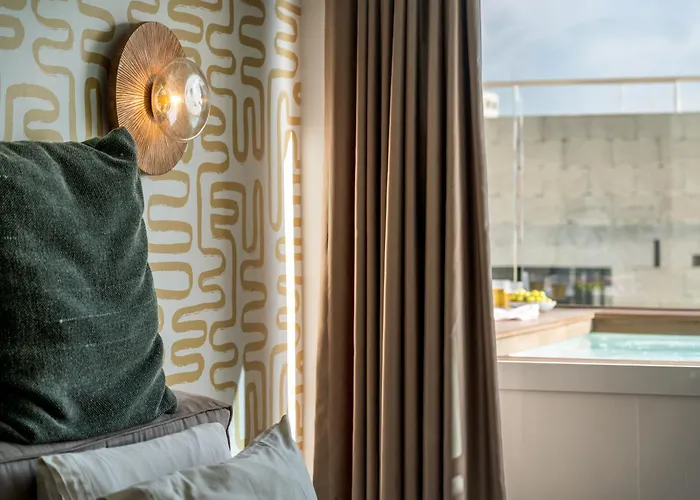 Apartament 2br Luxury Penthouse And Apartment, Each With A Terrace, Private Pool And Valletta Views *