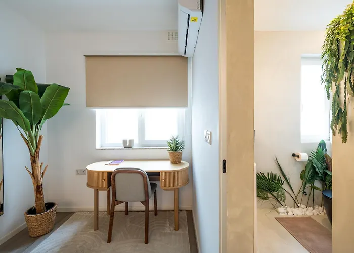 2br Luxury Penthouse And Apartment, Each With A Terrace, Private Pool And Valletta Views